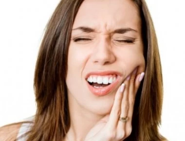 Πονόδοντος μετά από ένα ζεστό ή κρύο ρόφημα; Έτσι θα τον αντιμετωπίσετε